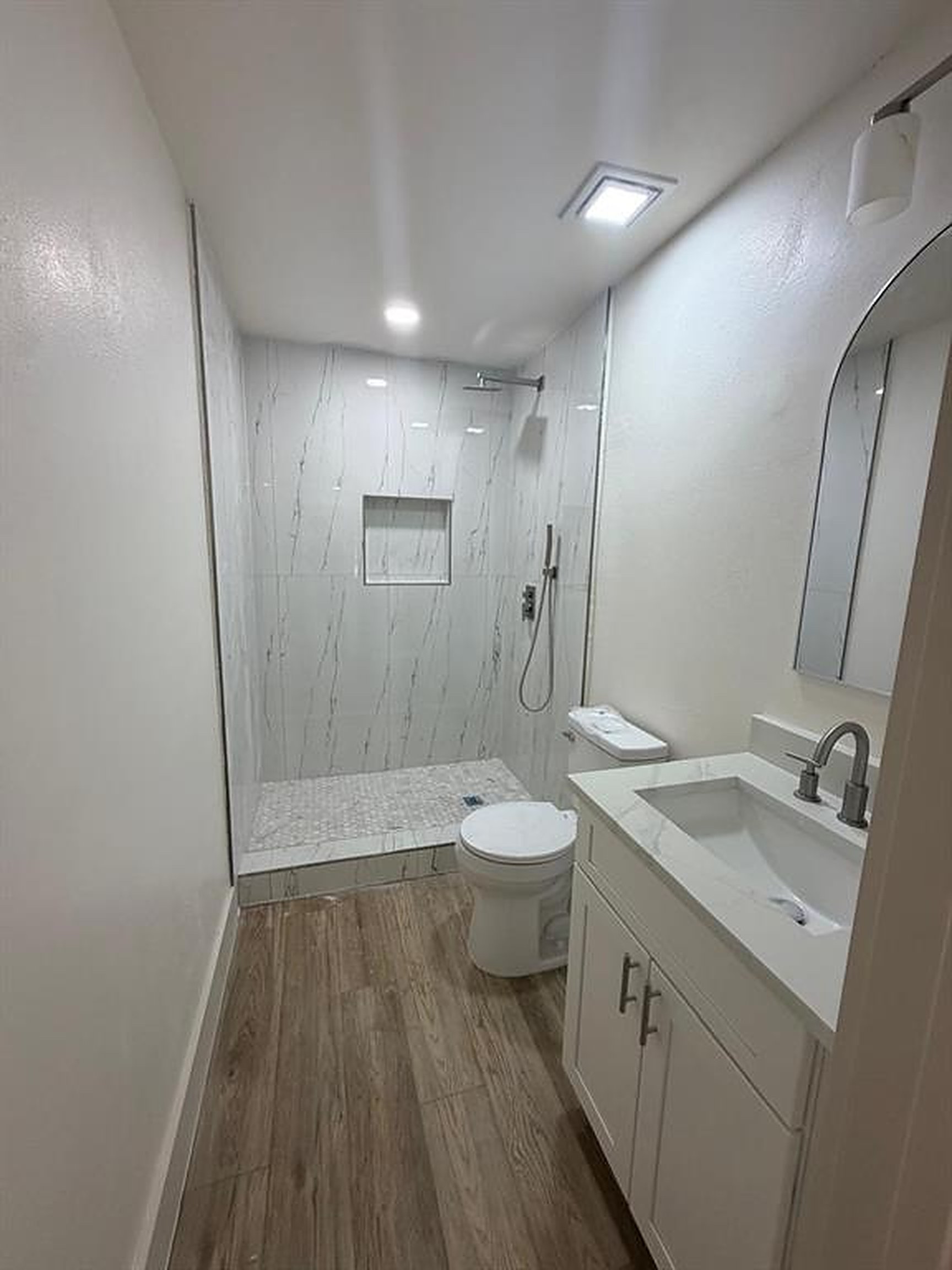 Bathroom 2 at 1241 E Pentagon Pkwy, Dallas
