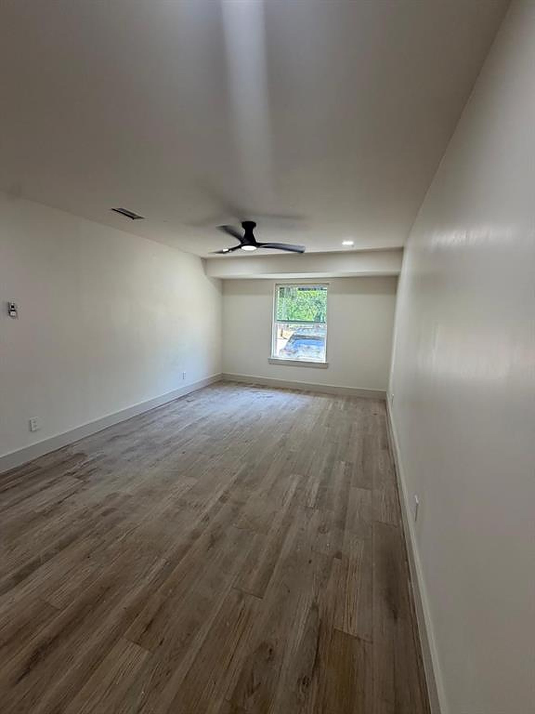 Bedroom 2 at 1241 E Pentagon Pkwy, Dallas