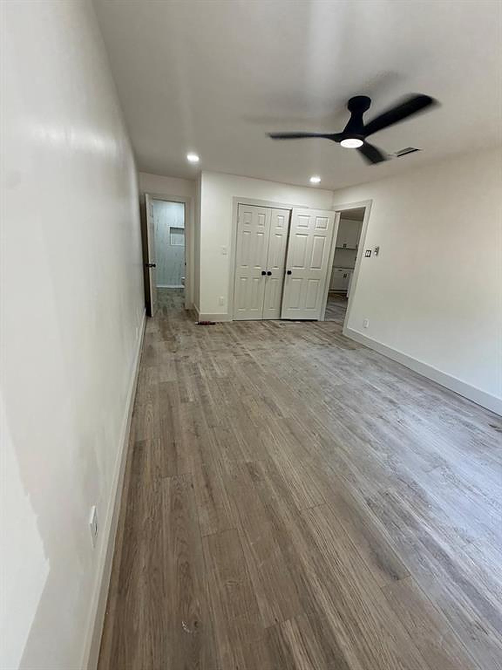 Living room 2 at 1241 E Pentagon Pkwy, Dallas