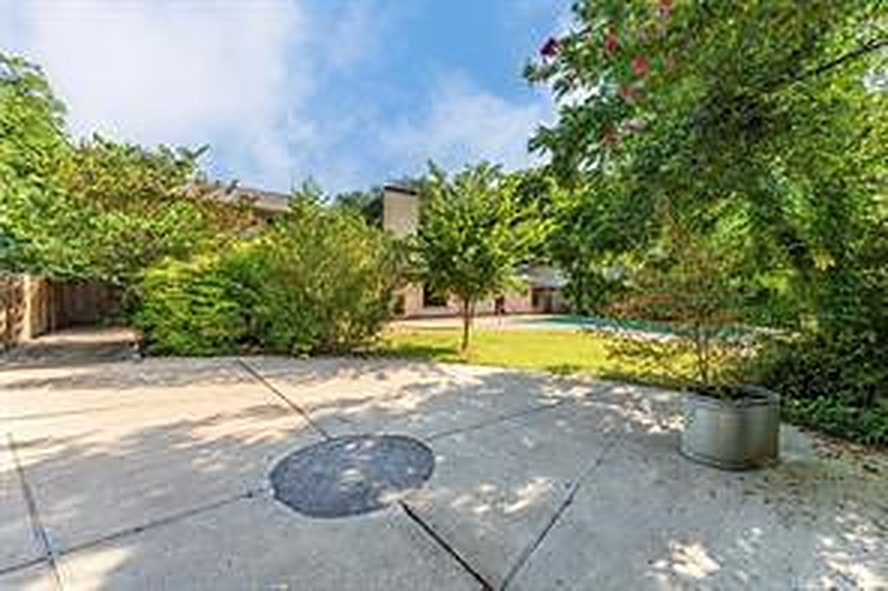 Backyard 2 at 1608 Freeman Ct, Arlington