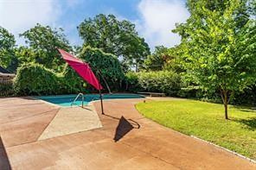 Pool 3 at 1608 Freeman Ct, Arlington