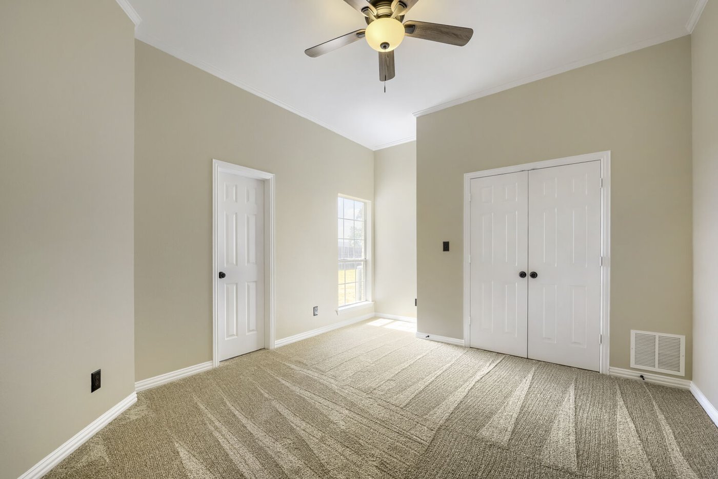 Second bedroom at 201 N Garza Rd, Shady Shores