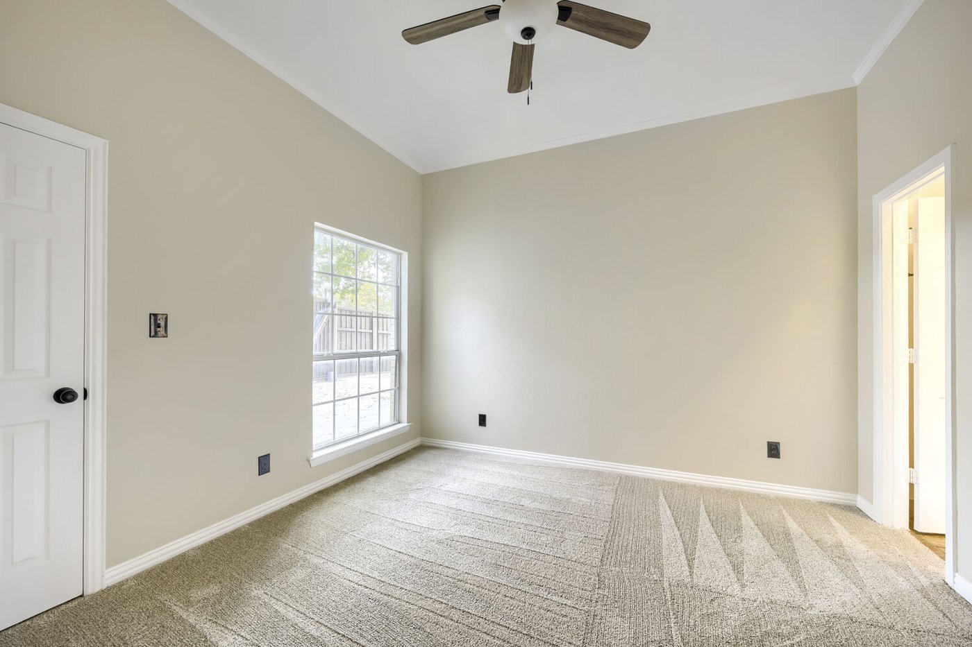 Third bedroom at 201 N Garza Rd, Shady Shores