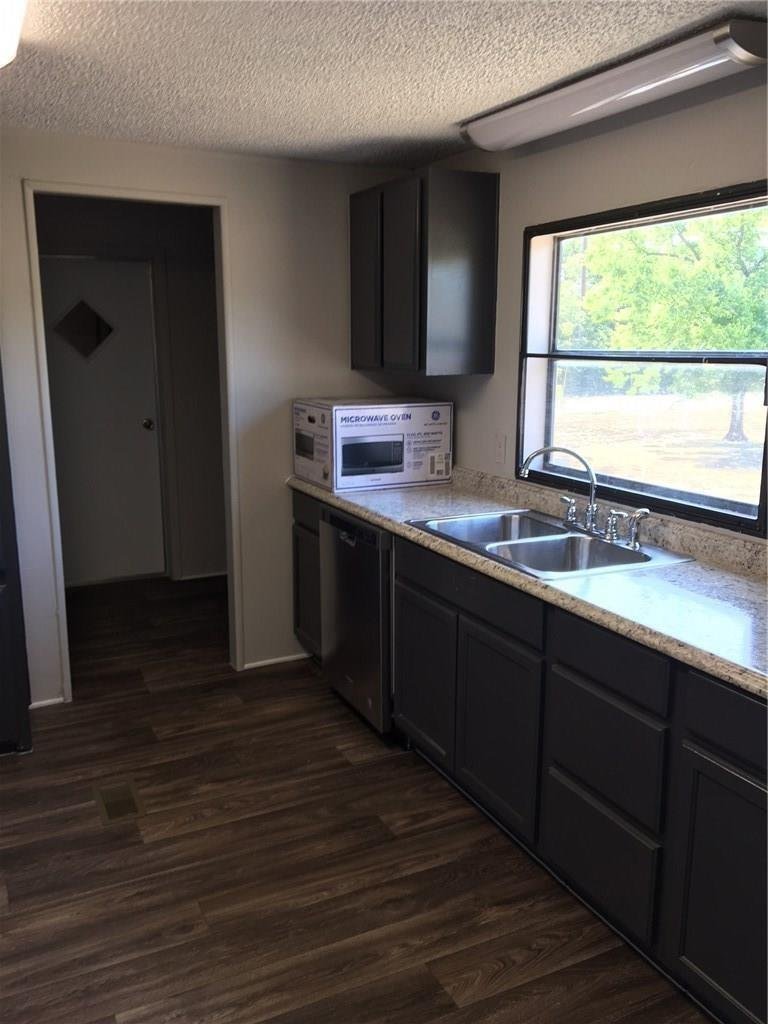 Kitchen 2 at 365 Darrell Rd, Roanoke