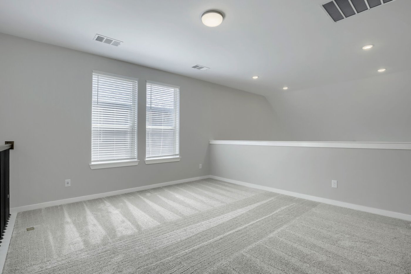 Second living or family room with new carpet at 3925 Chesapeake Ln, Heartland
