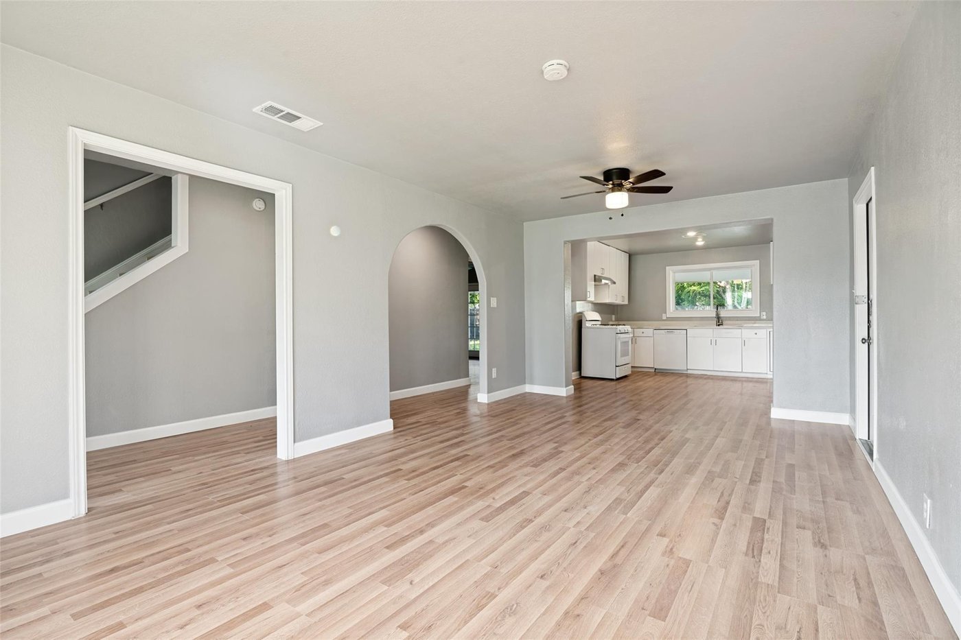 Living room 3 at 4401 Ivy Dr, Mesquite