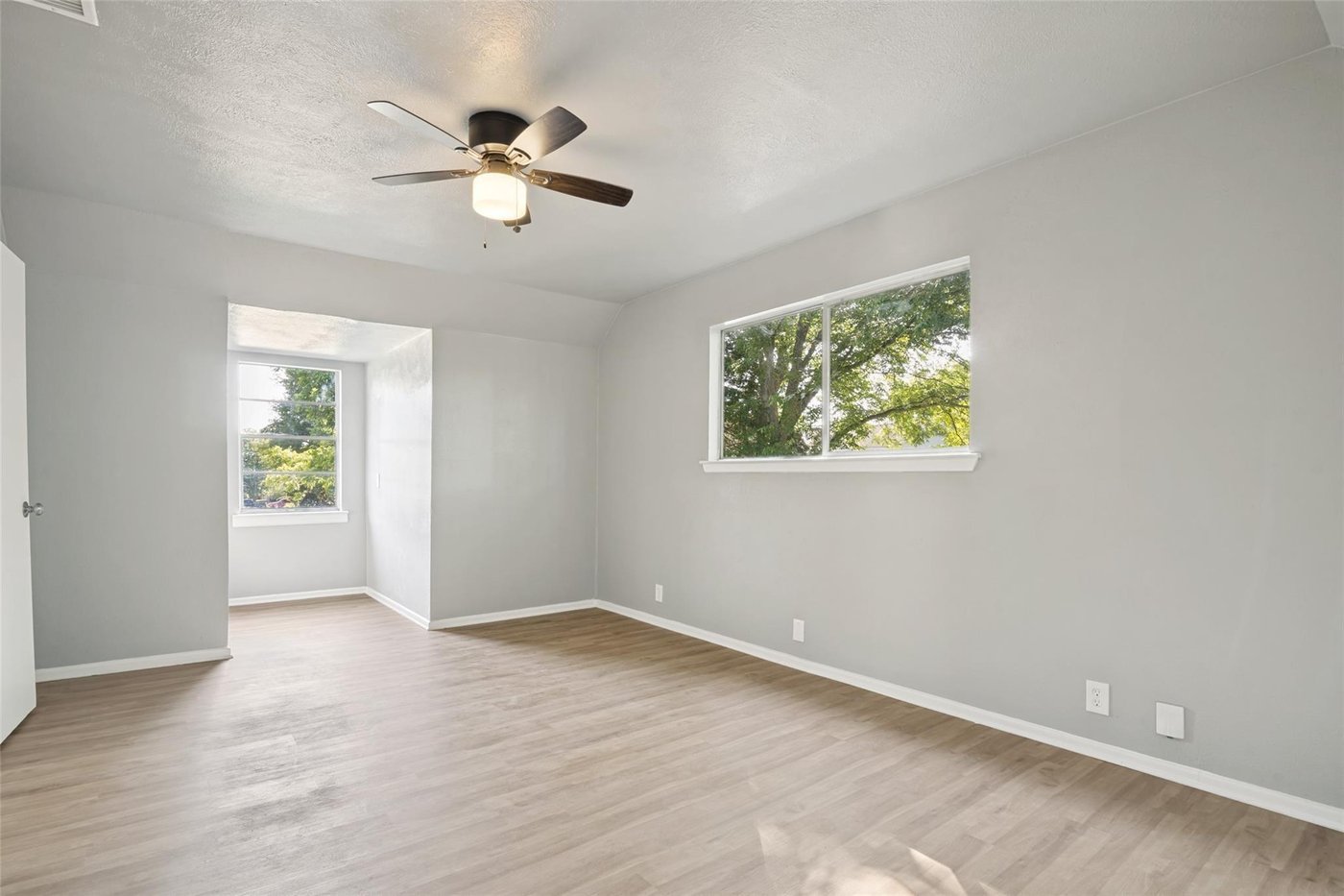 Primary bedroom at 4401 Ivy Dr, Mesquite