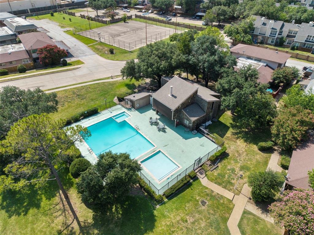 Aerial pool at 4414 Westminster Dr, Irving