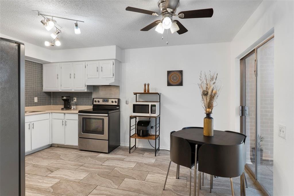 Dining room at 4414 Westminster Dr, Irving