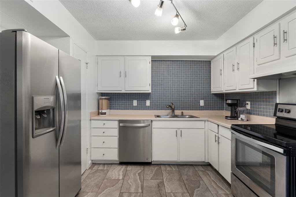 Kitchen 3 at 4414 Westminster Dr, Irving