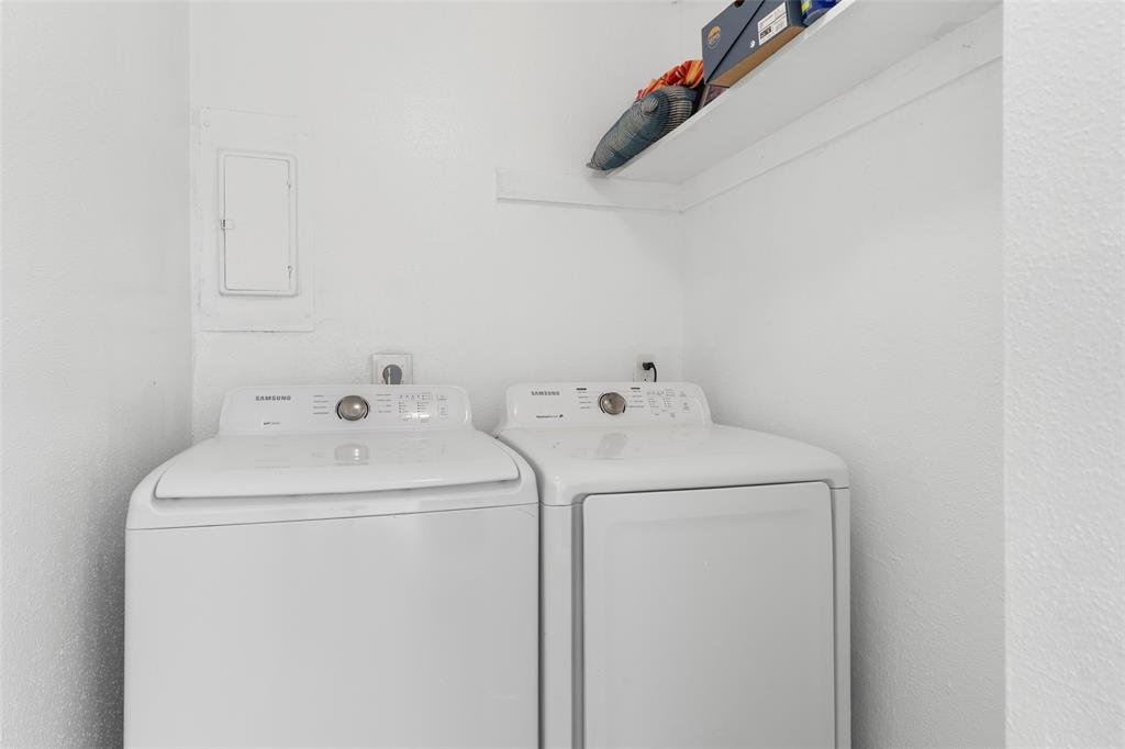 Laundry room at 4414 Westminster Dr, Irving