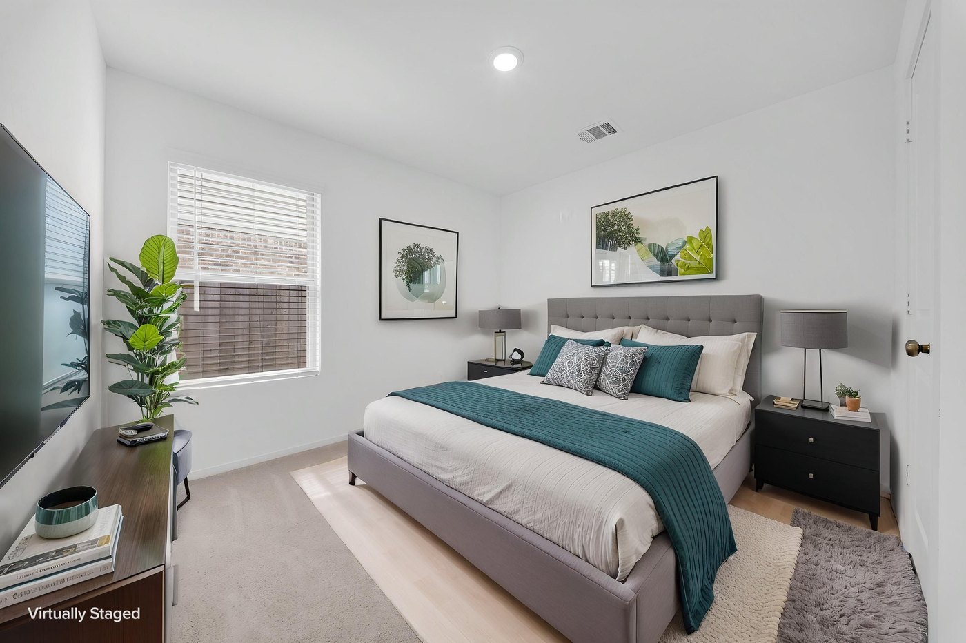 Third bedroom at 597 Falling Cave Dr, Willis