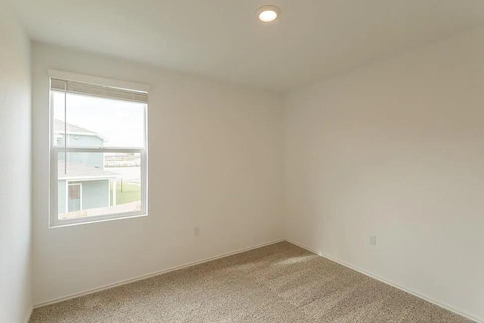 Upstairs flex space at 7104 Spotted Leaf Way, Del Valle