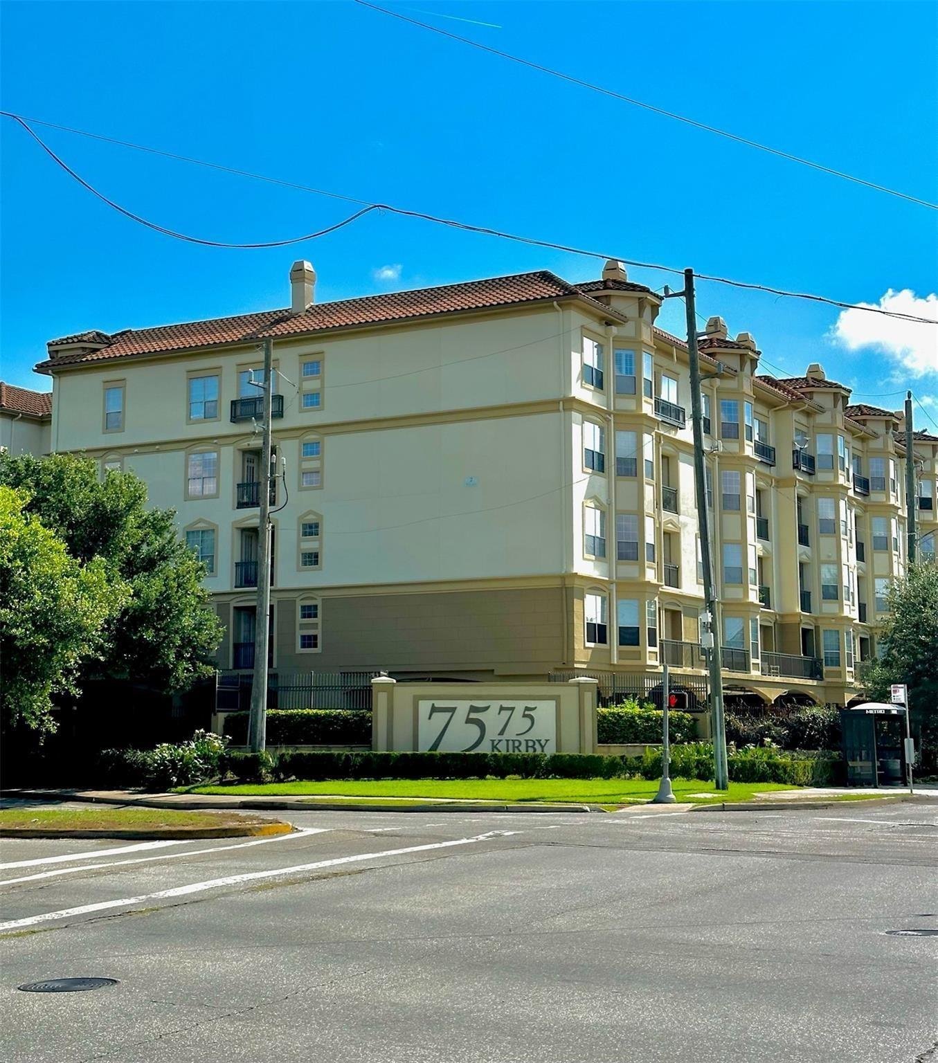 Exterior of the 7575 Kirby gated condo community in Houston, TX, home of unit 3203 for lease