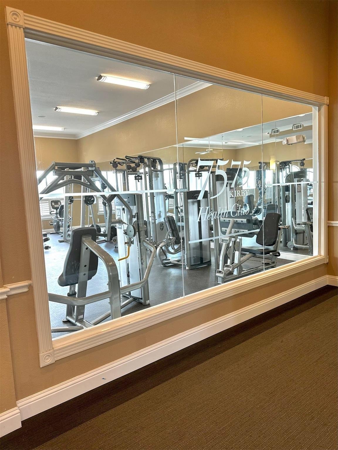 Fitness center at 7575 Kirby Dr #3203, Houston