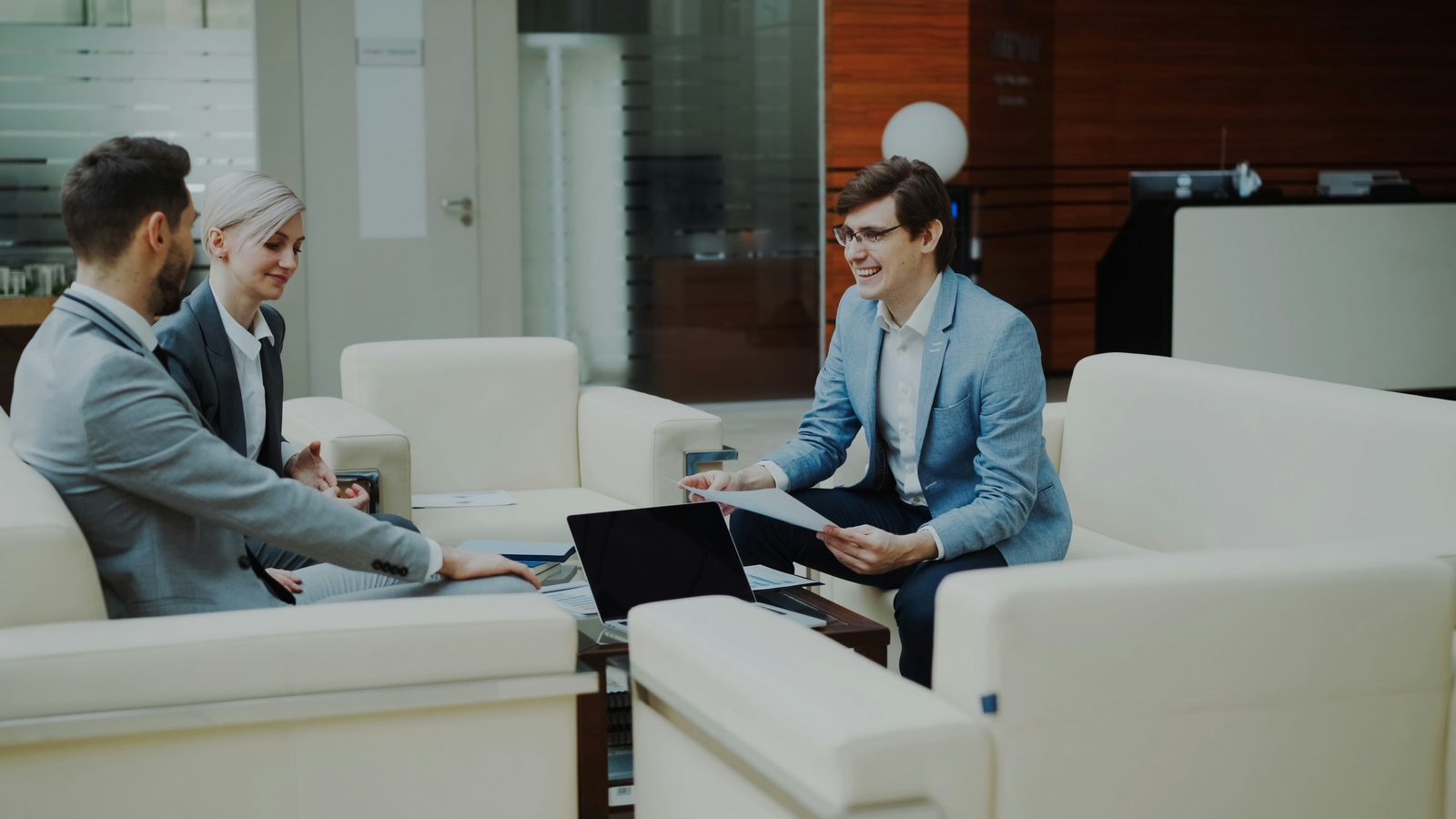 Should You Hire a Property Manager or Self Manage Your Rental?